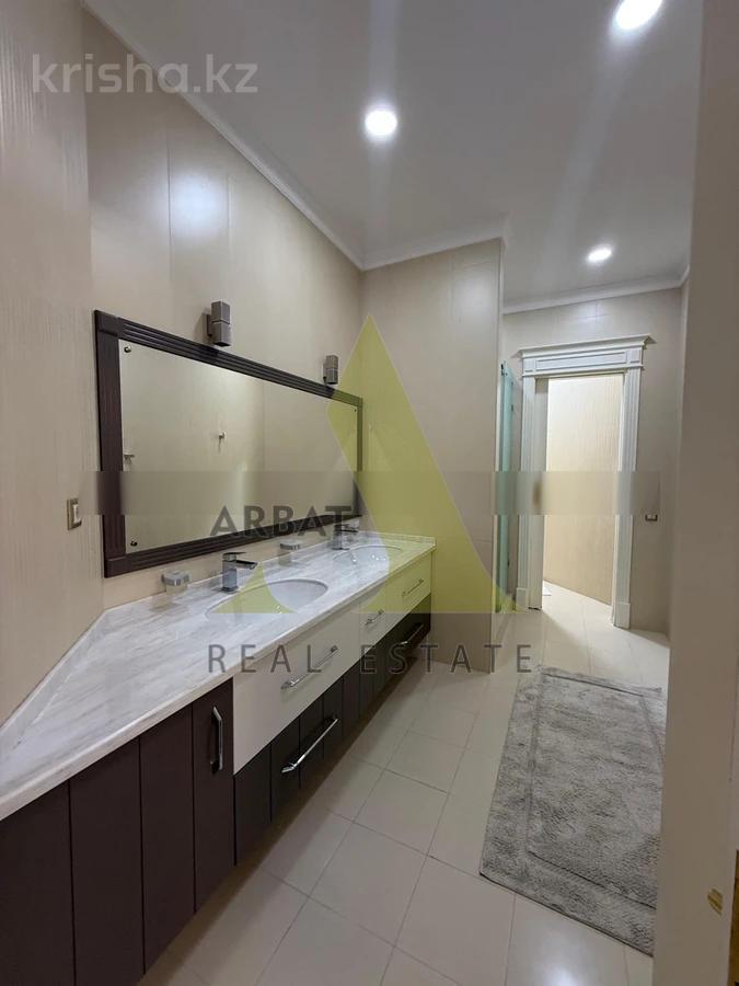 Фото Квартира, 6 комн, 300 м², 6/6 эт.