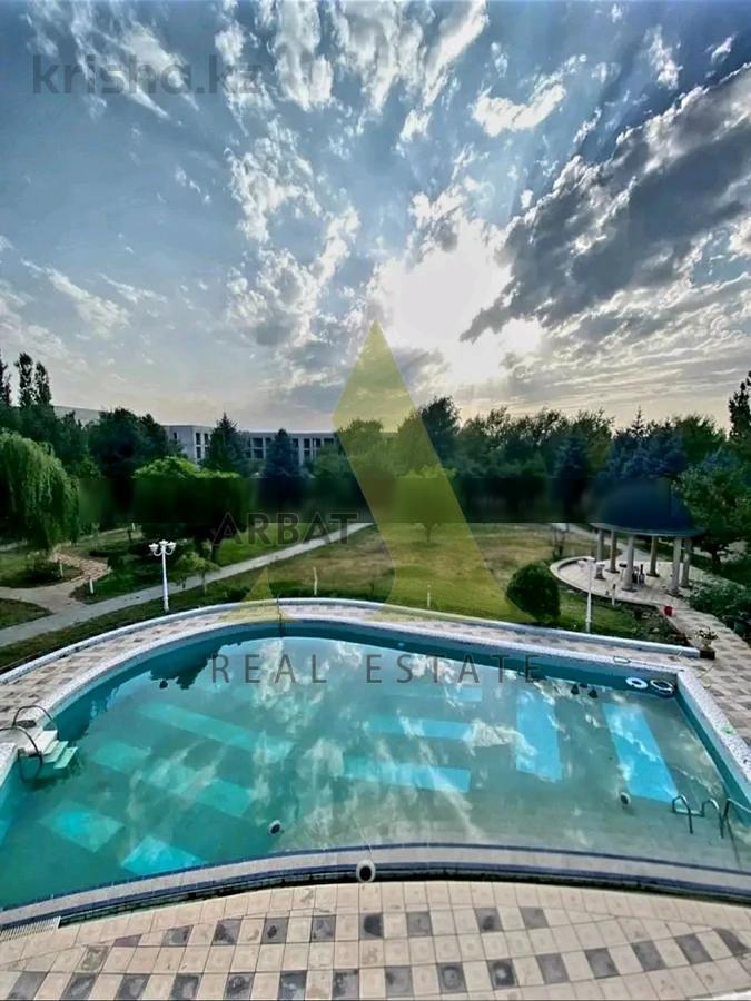 Фото Отдельный дом, 10 комн, 1300м²