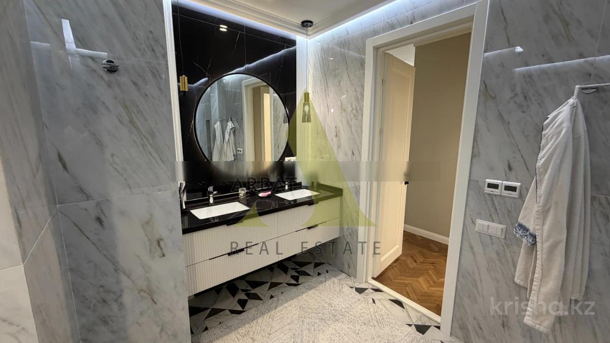Фото Квартира, 4 комн, 236 м², 4/5 эт., 2022 г.п.