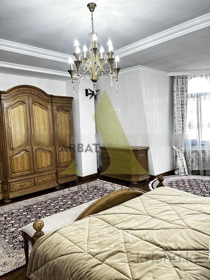 Фото Квартира, 5 комн, 450 м², 3/5 эт., 2011 г.п.