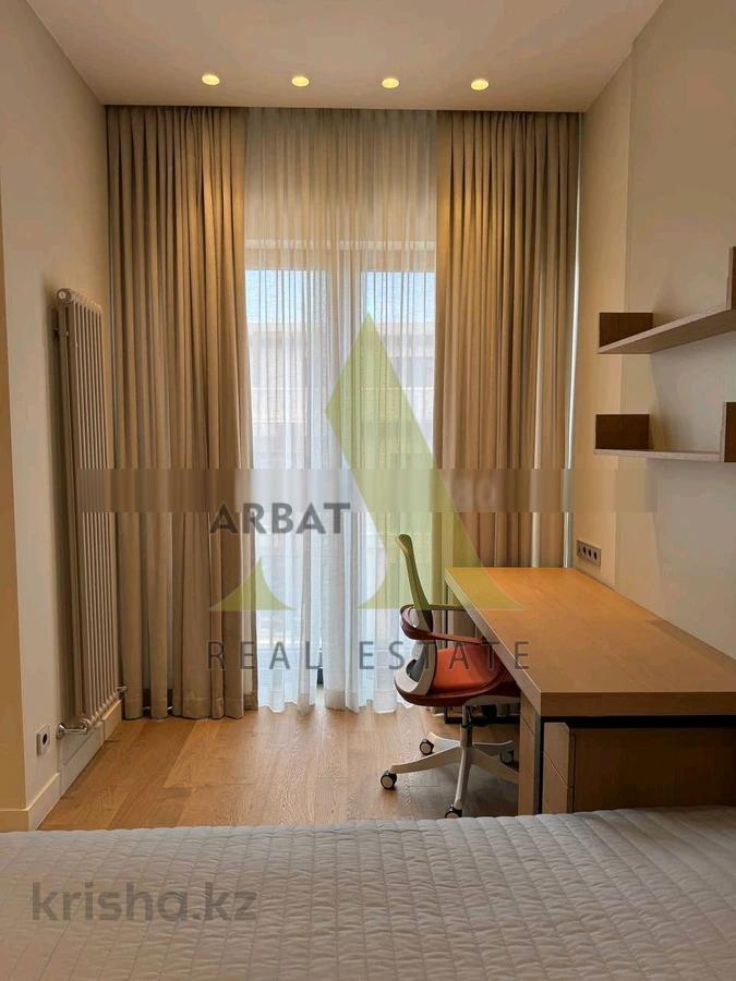 Фото Квартира, 5 комн, 220 м², 3/3 эт., 2024 г.п.