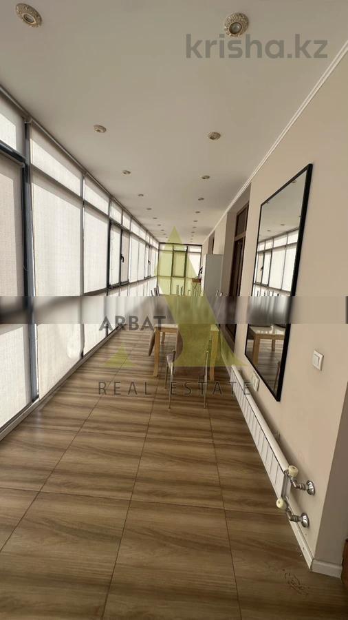 Фото Квартира, 4 комн, 200 м², 1/12 эт.