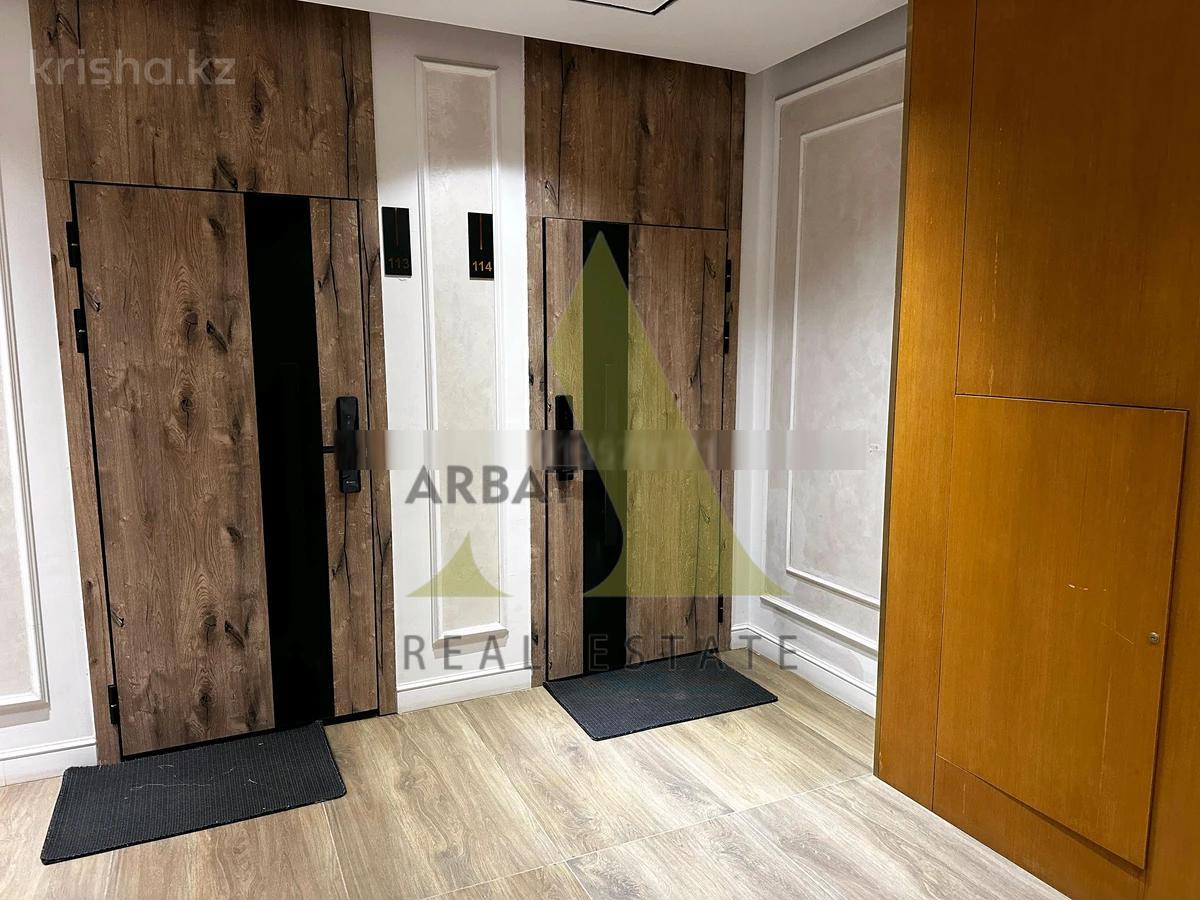 Фото Квартира, 3 комн, 111 м², 2/3 эт.