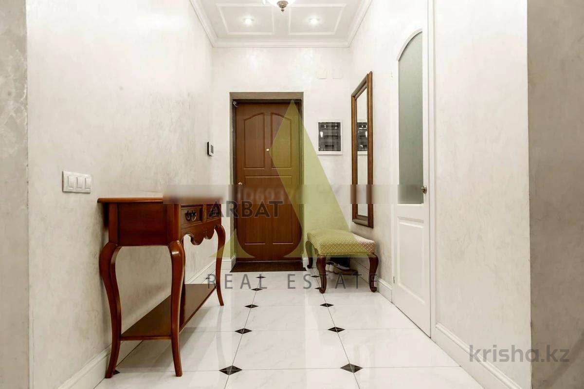 Фото Квартира, 8 комн, 433 м², 3/4 эт., 2011 г.п.