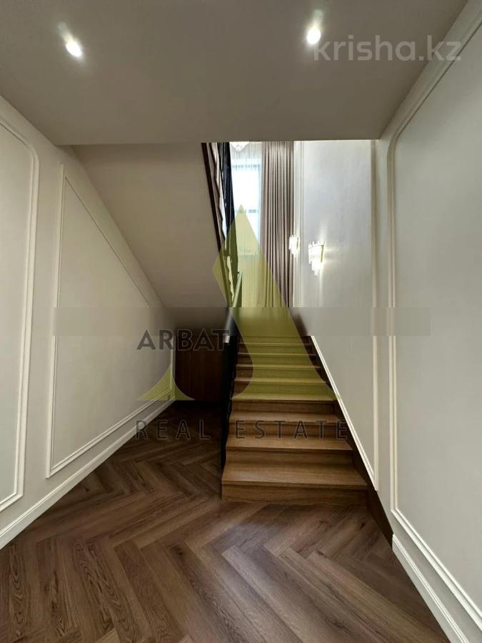 Фото Отдельный дом, 7 комн, 400м²