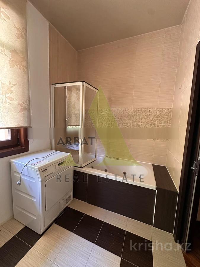 Фото Квартира, 4 комн, 216 м², 4/4 эт., 2009 г.п.
