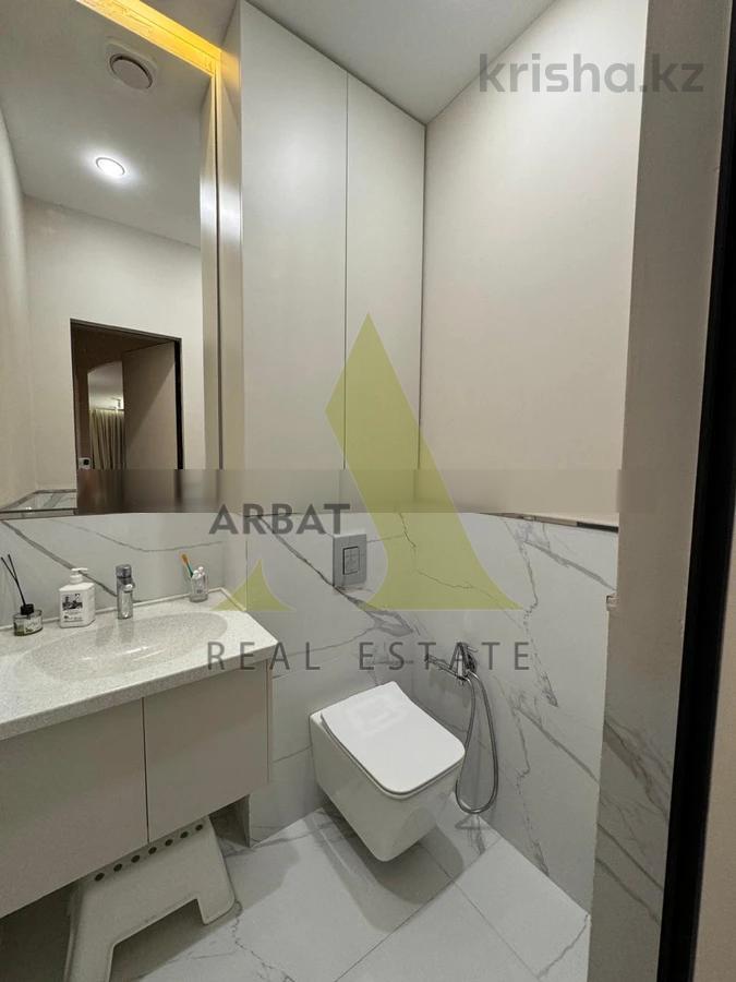 Фото Квартира, 3 комн, 80 м², 1/3 эт.