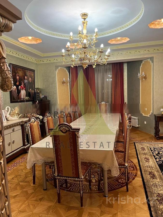 Фото Отдельный дом, 10 комн, 680м²