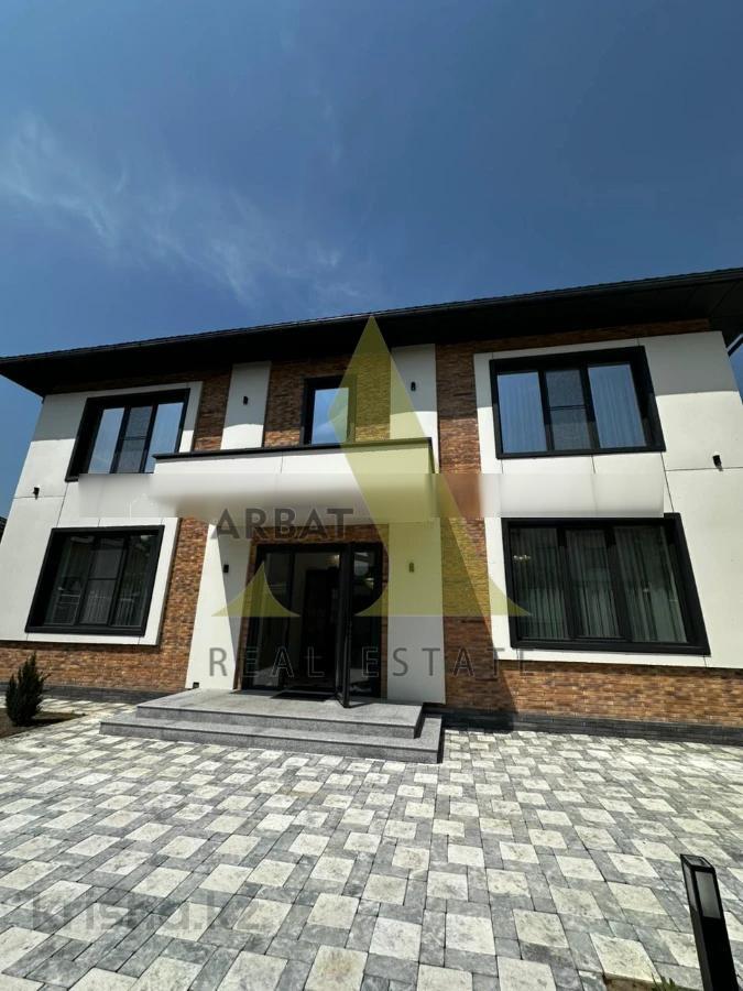 Фото Отдельный дом, 7 комн, 400м²