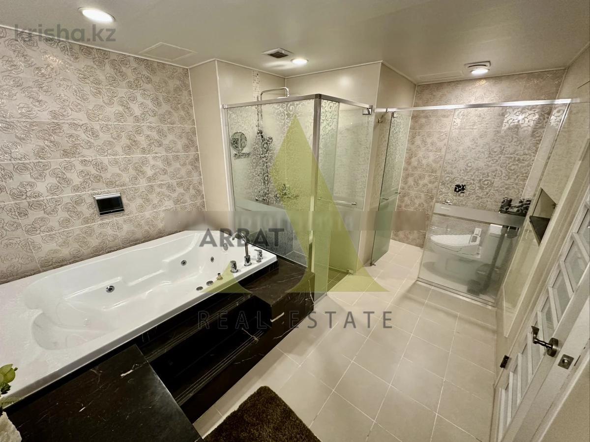 Фото Квартира, 3 комн, 115 м², 17/19 эт., 2012 г.п.