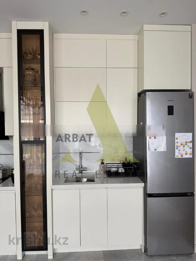 Фото Квартира, 3 комн, 95 м², 2/3 эт.