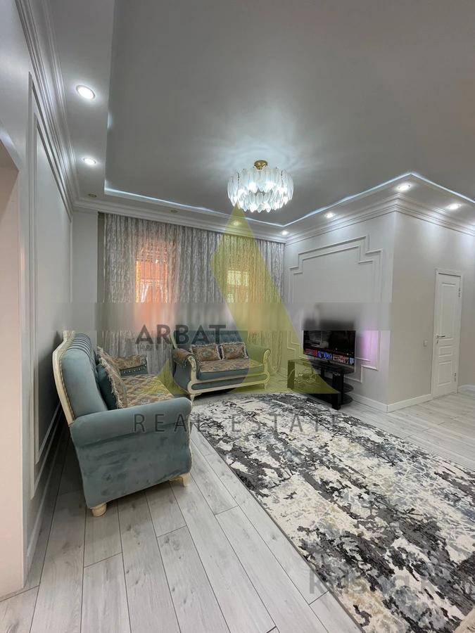 Фото Отдельный дом, 7 комн, 300м²