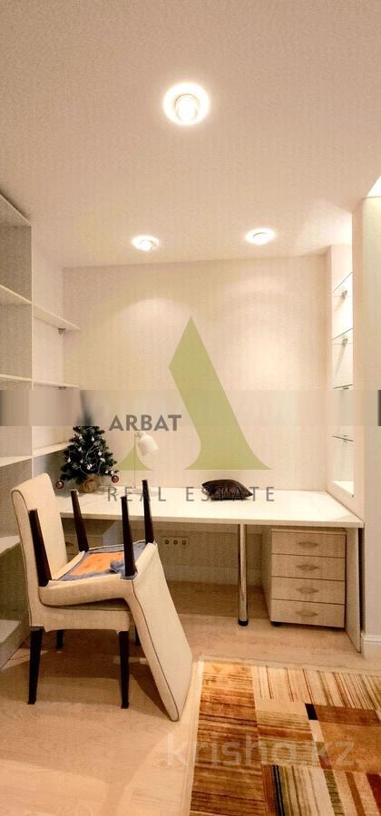 Фото Квартира, 5 комн, 364 м², 3/4 эт., 2011 г.п.