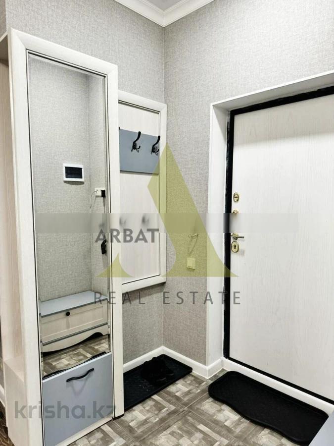 Фото Квартира, 2 комн, 68 м², 1/3 эт., 2020 г.п.