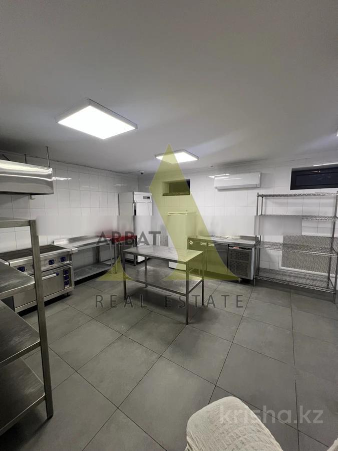 Фото Медцентры и аптеки, образование, 700 м²