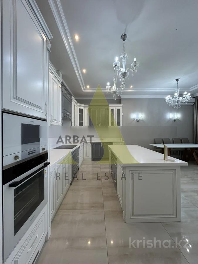 Фото Квартира, 7 комн, 440 м², 7/7 эт., 2016 г.п.