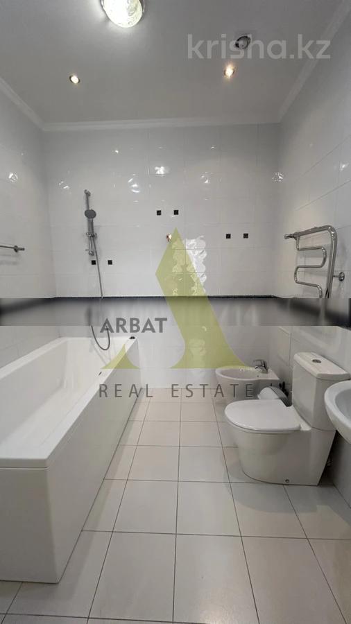 Фото Квартира, 4 комн, 165 м², 7/7 эт.