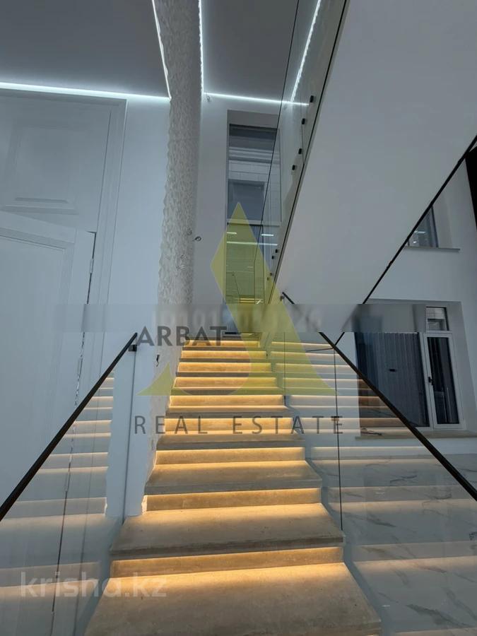 Фото Отдельный дом, 7 комн, 330м²