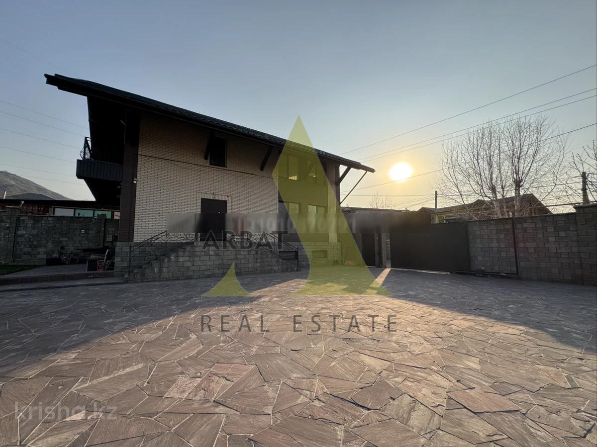 Фото Отдельный дом, 4 комн, 270м²