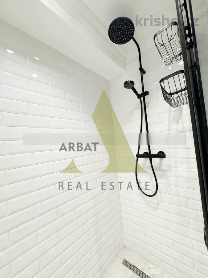 Фото Квартира, 3 комн, 138 м², 4/4 эт., 1978 г.п.