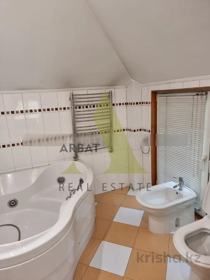 Фото Отдельный дом, 5 комн, 240м²