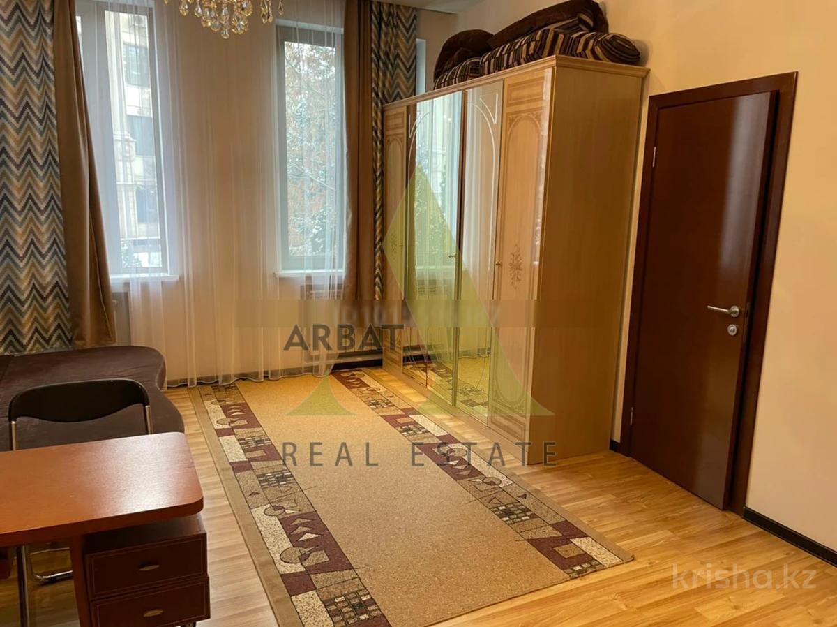 Фото Квартира, 4 комн, 200 м², 2/5 эт., 2010 г.п.