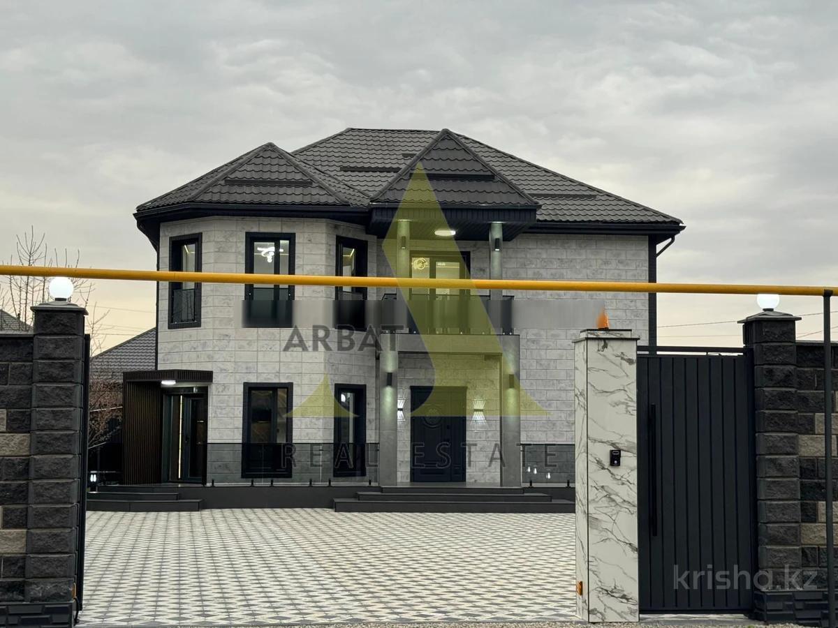 Фото Отдельный дом, 6 комн, 235м²