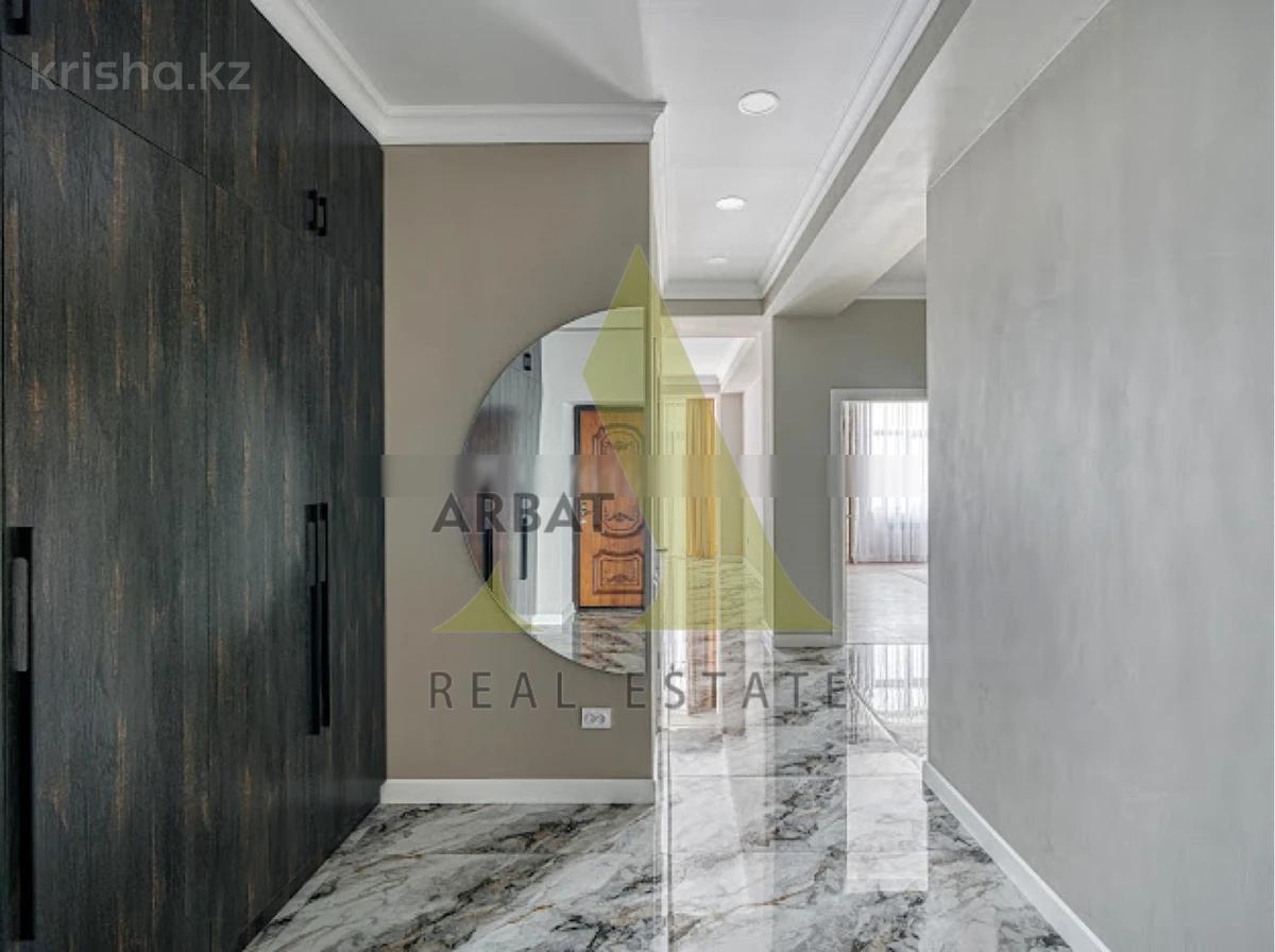 Фото Квартира, 4 комн, 190 м², 1 эт.