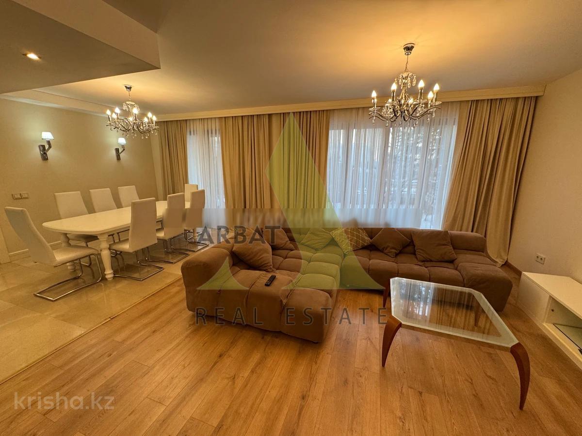 Фото Квартира, 5 комн, 220 м², 2 эт.