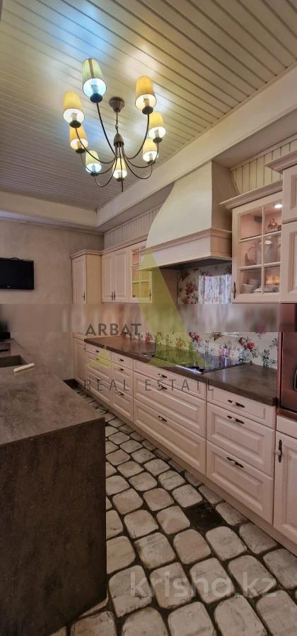 Фото Квартира, 4 комн, 260.8 м², 2/10 эт., 2003 г.п.
