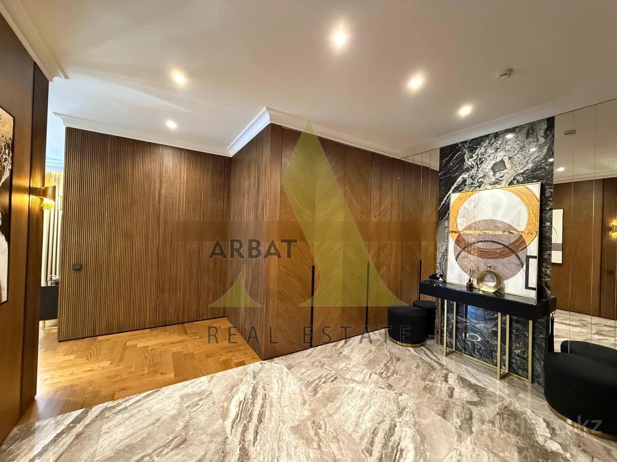 Фото Квартира, 3 комн, 165 м², 1/3 эт., 2019 г.п.