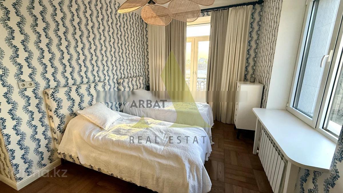 Фото Квартира, 4 комн, 240 м², 3/5 эт., 2022 г.п.