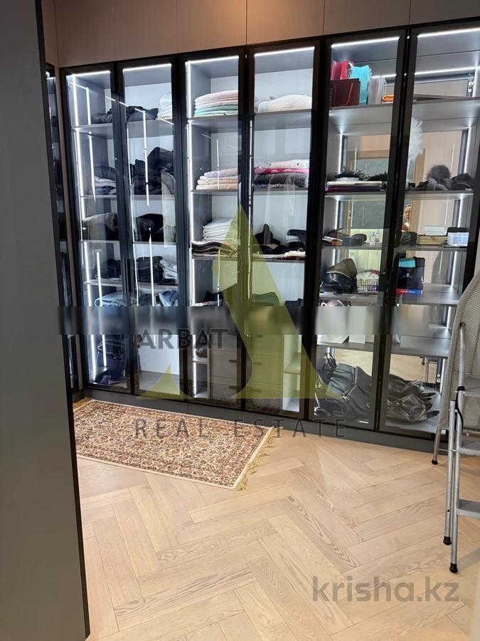 Фото Отдельный дом, 7 комн, 750м²