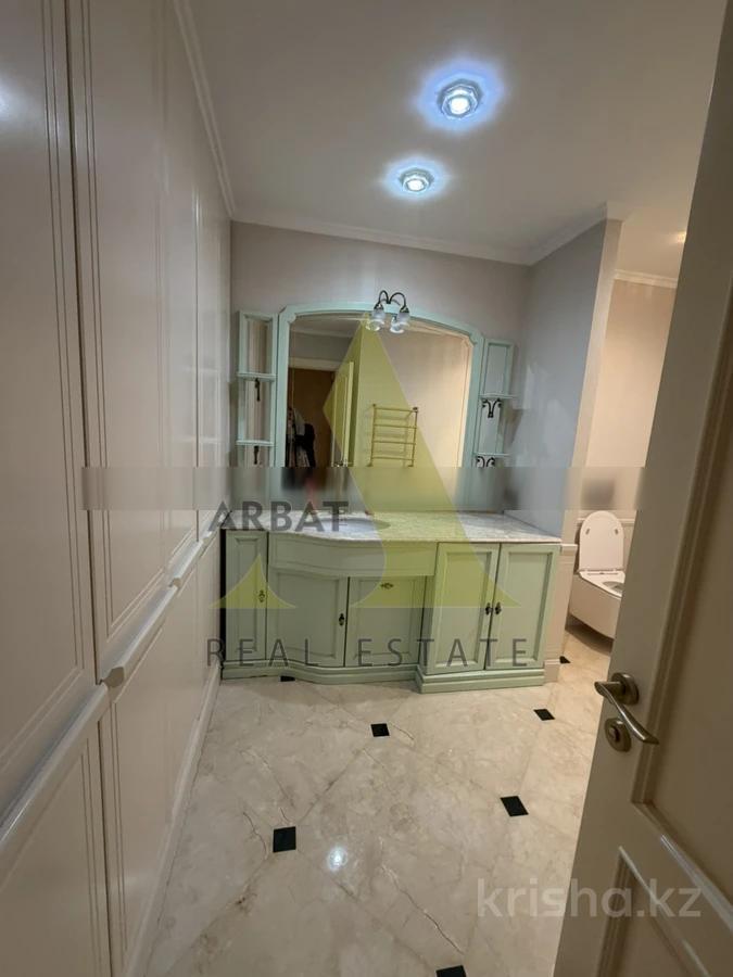 Фото Квартира, 5 комн, 220 м², 1/2 эт., 2006 г.п.