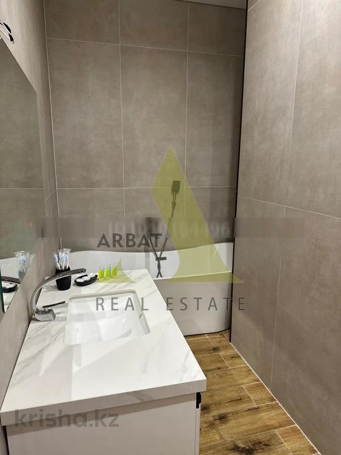 Фото Квартира, 4 комн, 135 м², 6/12 эт.