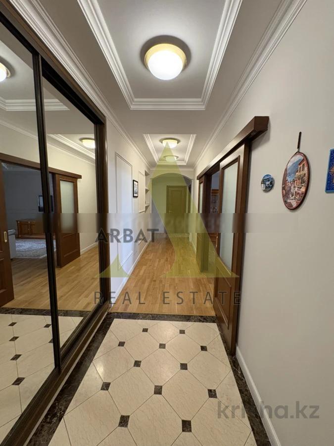 Фото Квартира, 4 комн, 140 м², 7/9 эт.