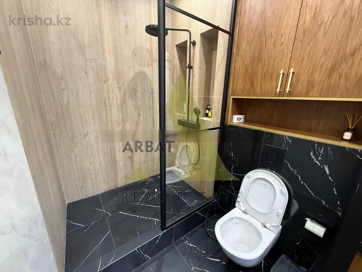 Фото Квартира, 3 комн, 165 м², 1/3 эт., 2019 г.п.