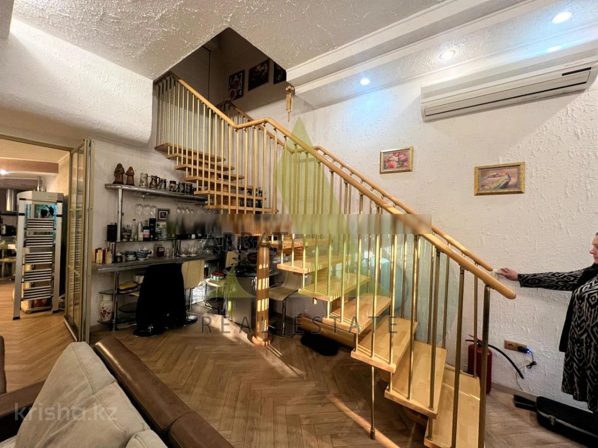 Фото Отдельный дом, 6 комн, 330м²