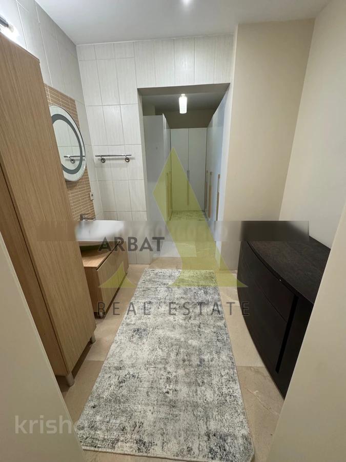 Фото Квартира, 5 комн, 220 м², 2 эт.