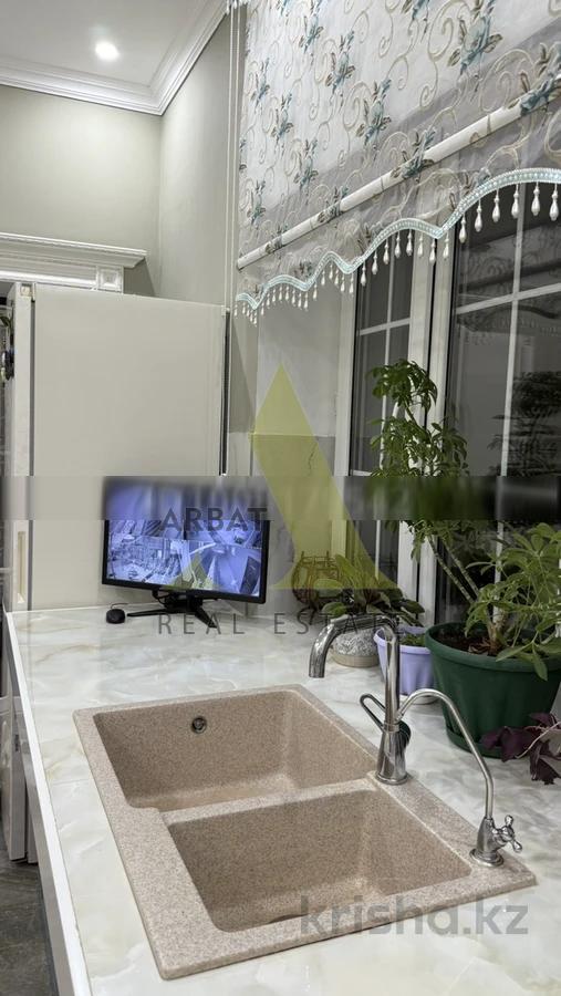 Фото Отдельный дом, 6 комн, 180м²