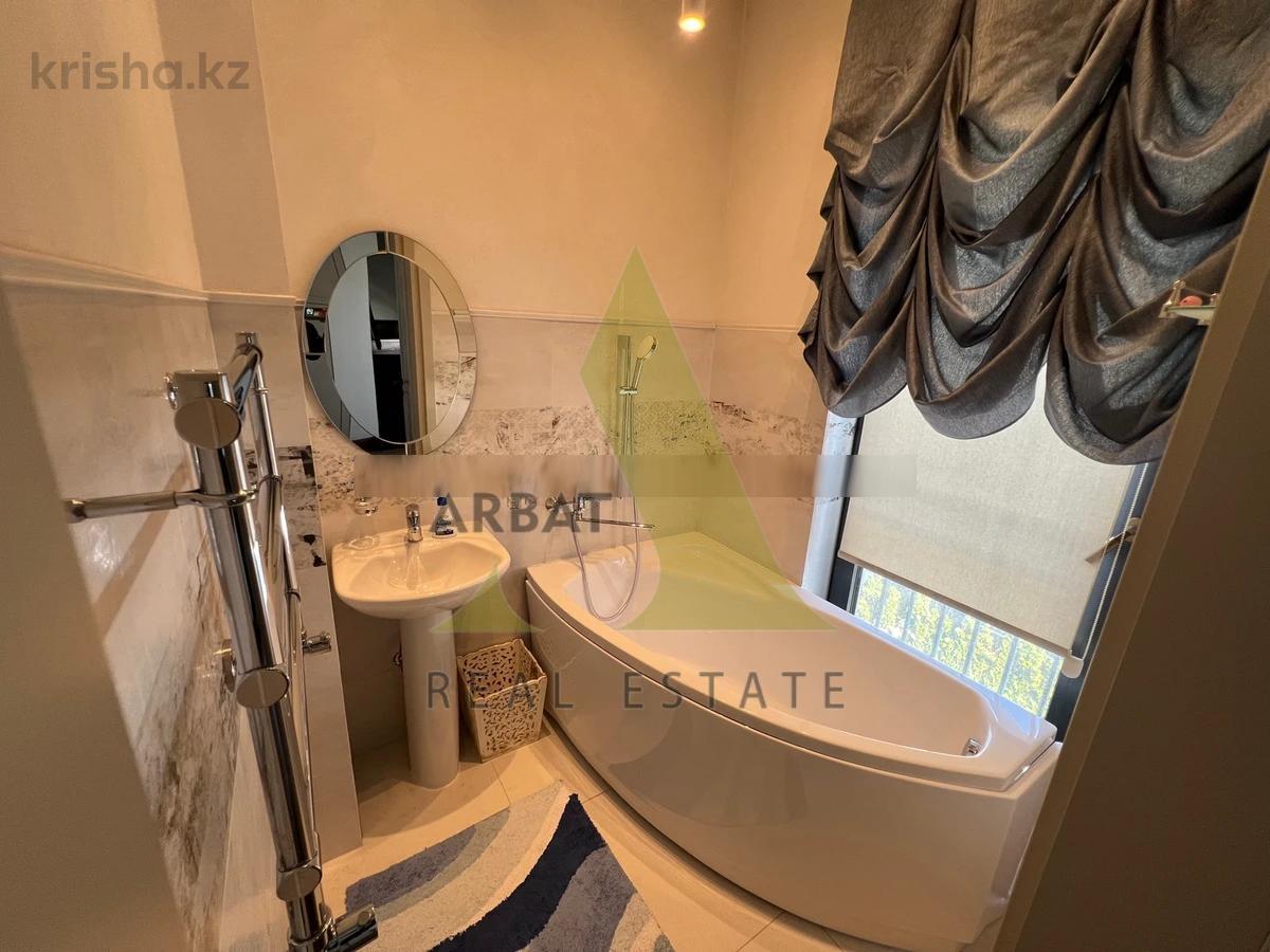 Фото Квартира, 5 комн, 185 м², 4 эт.