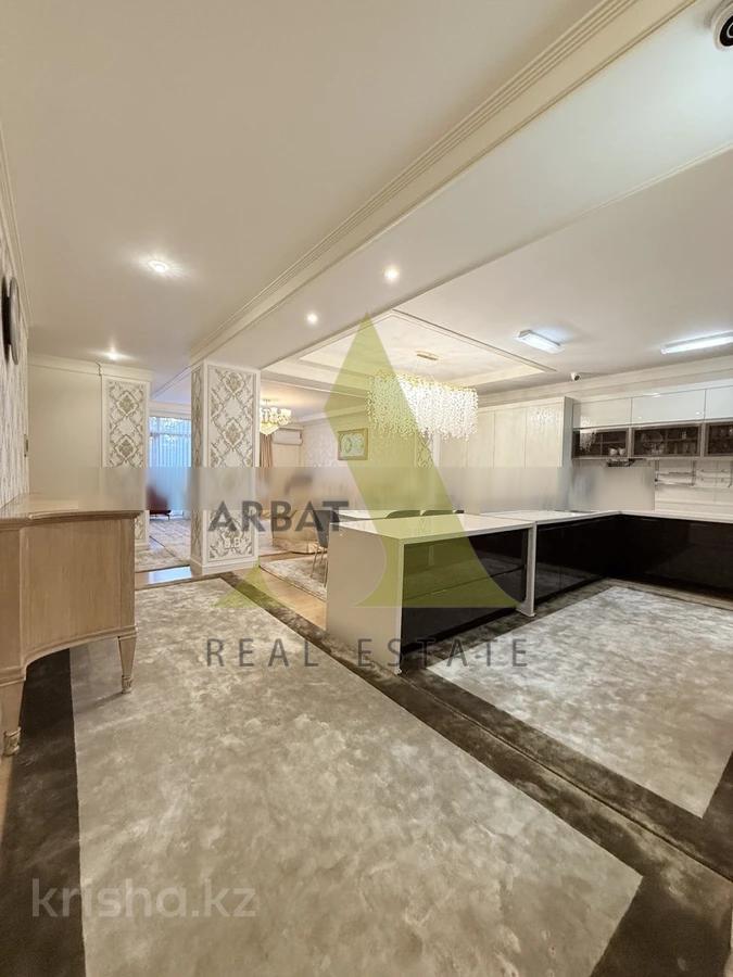 Фото Квартира, 5 комн, 190 м², 1/17 эт.