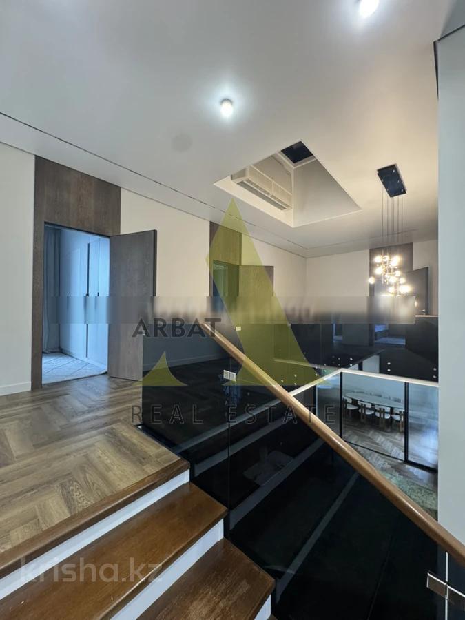 Фото Дом, 5 комн, 300м²