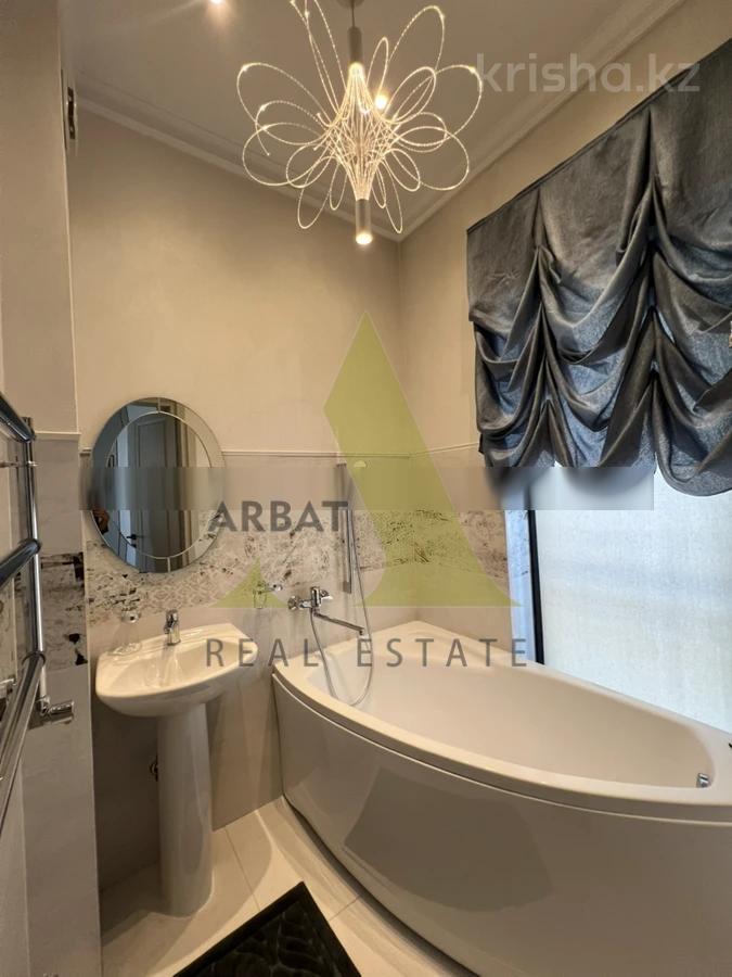Фото Квартира, 5 комн, 185 м², 4 эт.