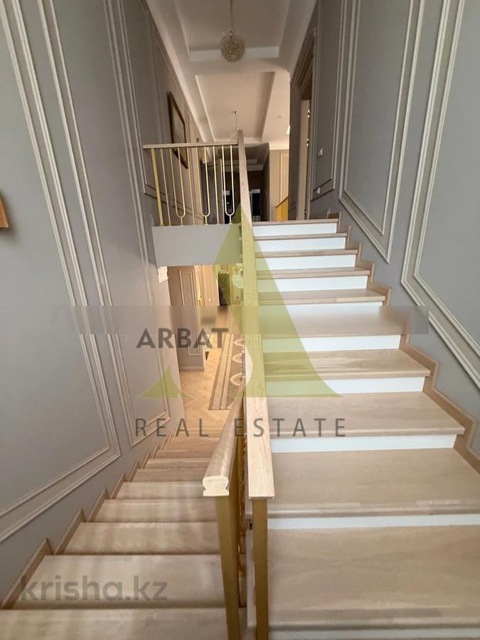 Фото Отдельный дом, 7 комн, 750м²