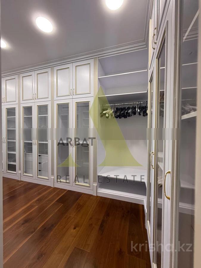 Фото Квартира, 6 комн, 300 м², 6/6 эт.