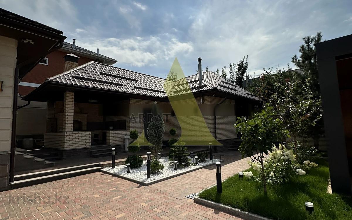 Фото Отдельный дом, 7 комн, 650м²