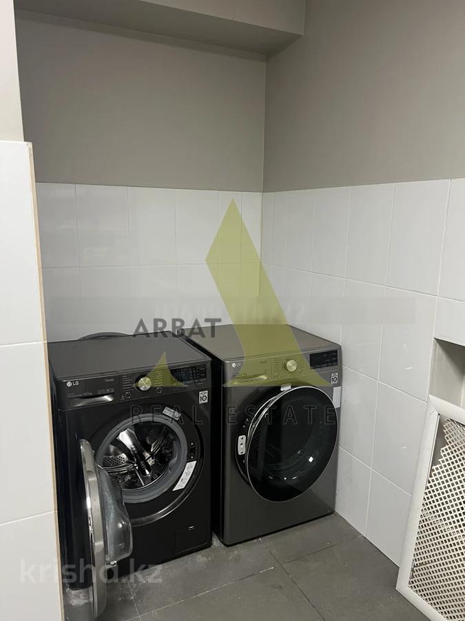 Фото Медцентры и аптеки, образование, 700 м²
