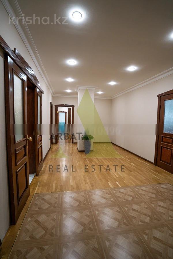 Фото Квартира, 5 комн, 226.2 м², 1/6 эт., 1996 г.п.