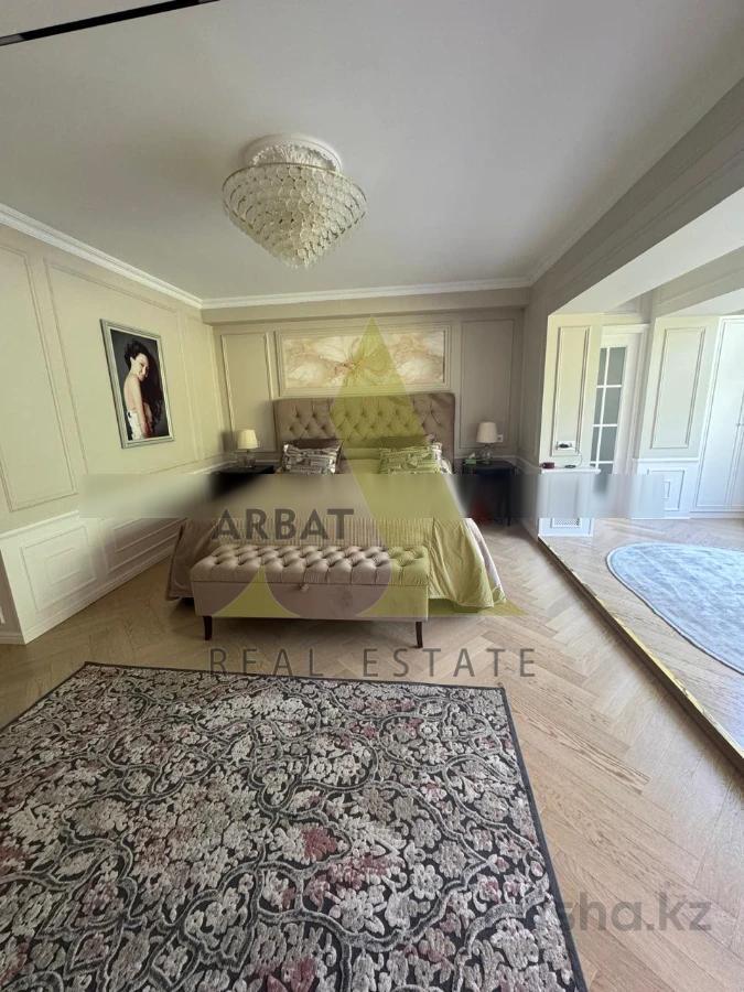 Фото Квартира, 3 комн, 138 м², 4/4 эт., 1978 г.п.